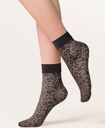 <p>Λεπτές γυναικείες κάλτσες animal print. </p>